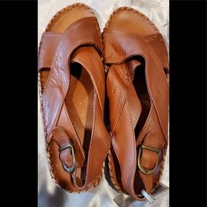 Divertente womens Hand Stitching Leather Sandals red brown 7.5